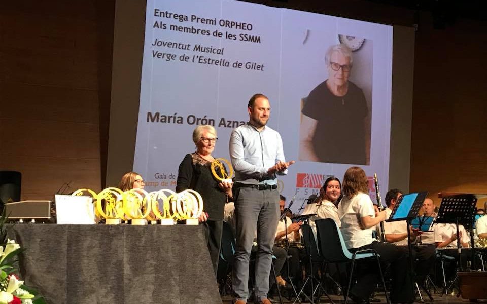 Les bandes comarcals premien la tasca de Maria Orón a la JMVE de Gilet